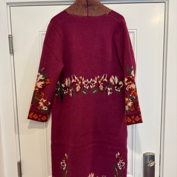 Beautiful Sweater Duster by MAX SPORT - Bright Berry Color - Picture 2 of 9